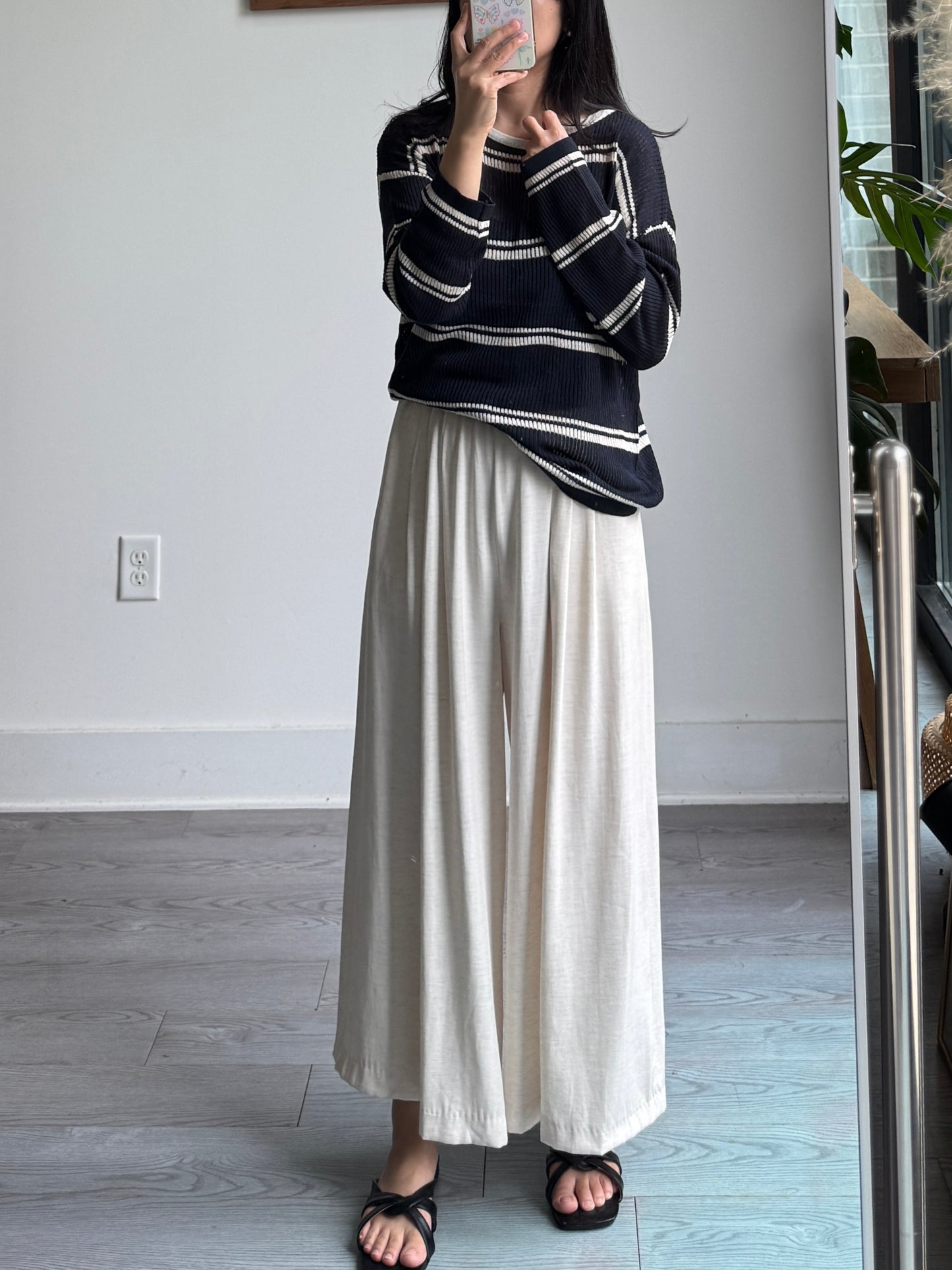Pleated Pants - AdoreMeU