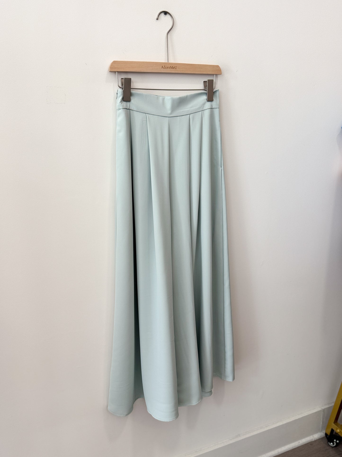 Pintuck Wide Slacks (~5/12)
