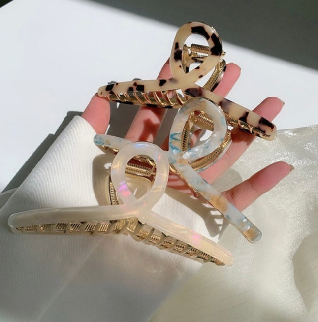 Twist Hairclip