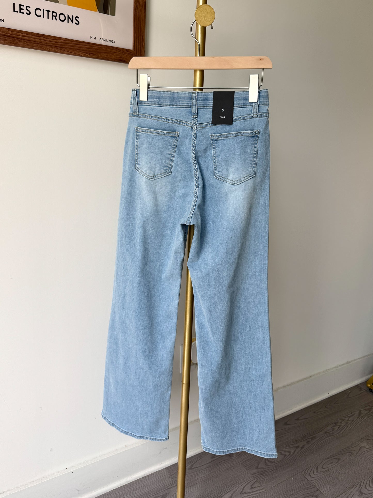 Secret Semi Wide Denim
