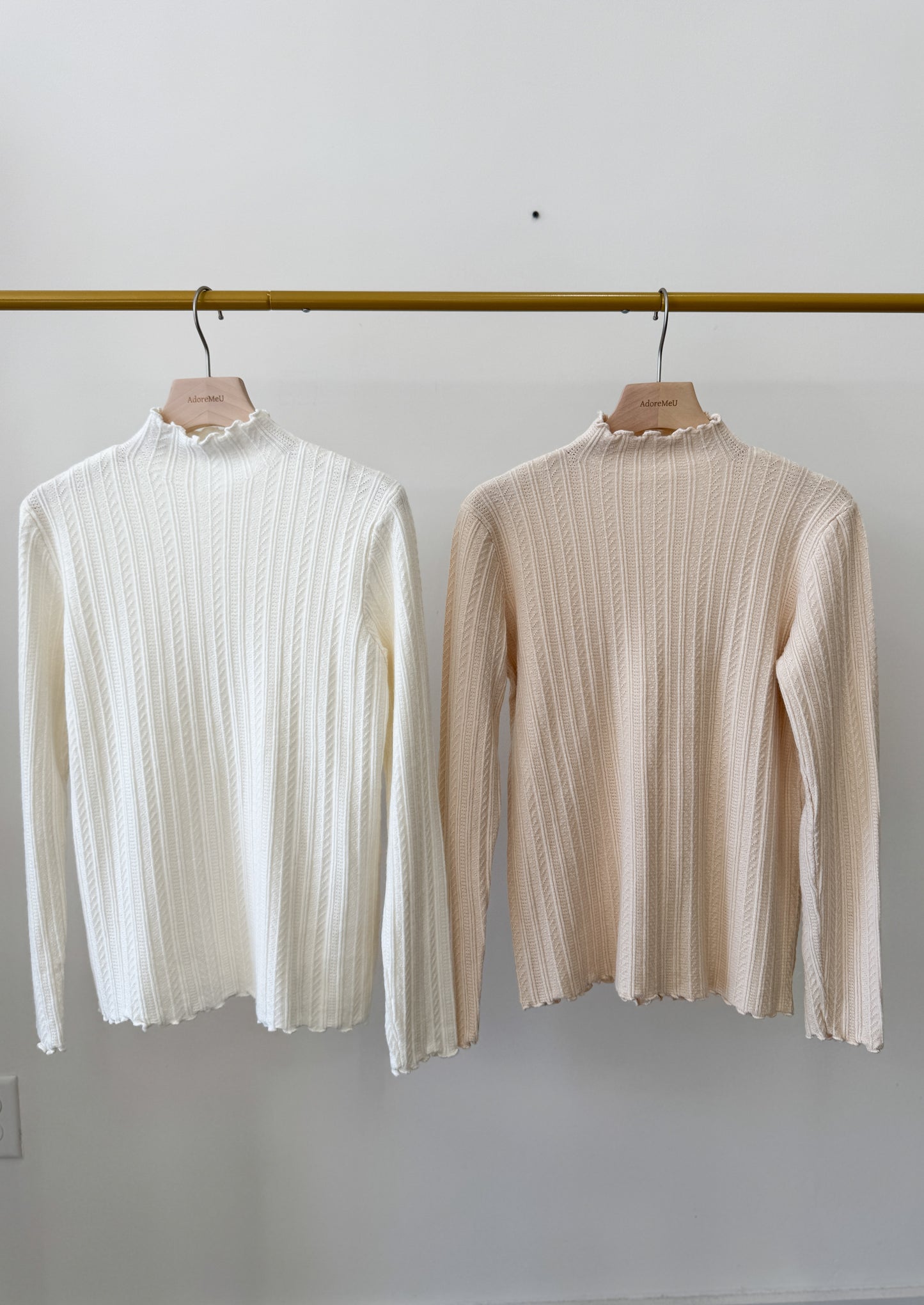 Leaf Mockneck Tshirt