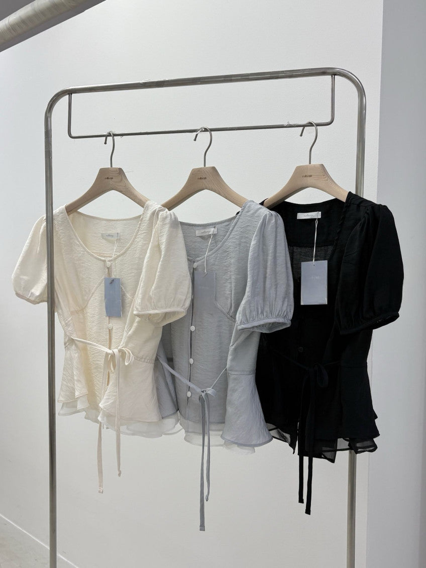 * Half Sleeve Shirring Blouse