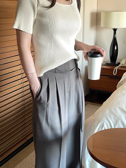 * Square Neck Knit Tee