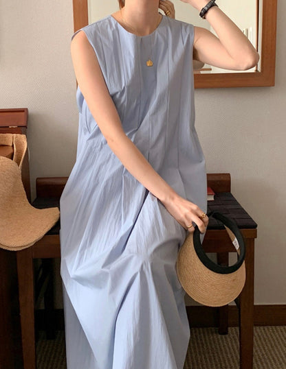 * Plain Pintuck Dress