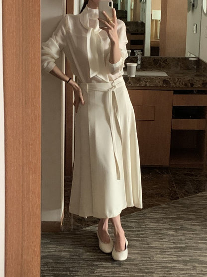 * Spring Pleated Skirt