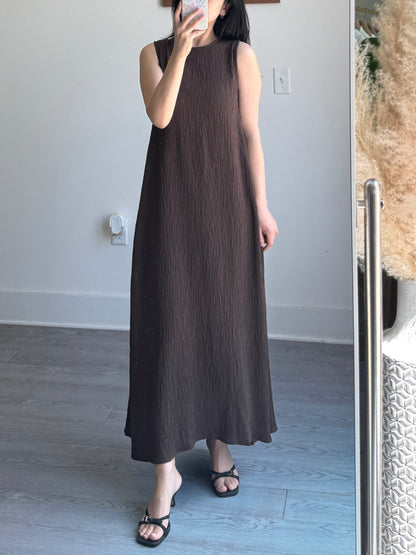 Titi Pleated Sleeveless Dress - AdoreMeU