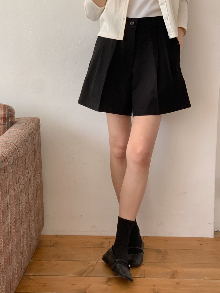 * Pintuck Cotton Shorts