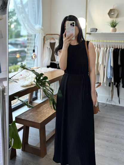 Titi Pleated Sleeveless Dress - AdoreMeU
