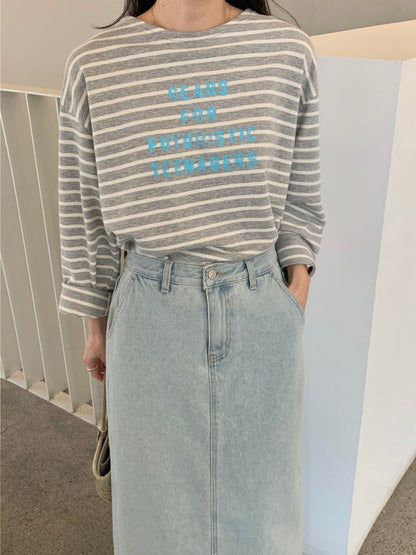 *Stripe Lettering T-Shirt