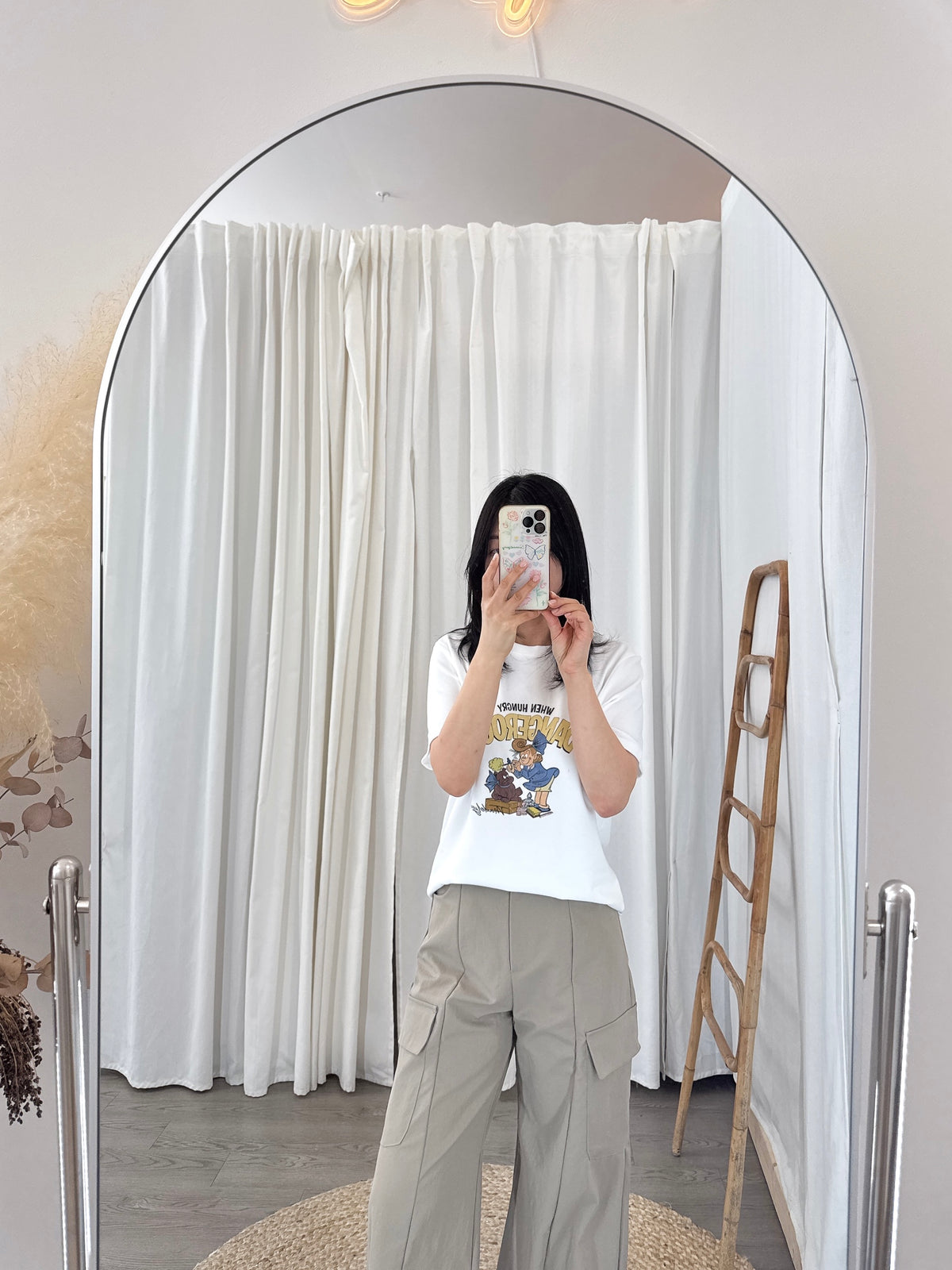 Hungry Tee(~9/15)