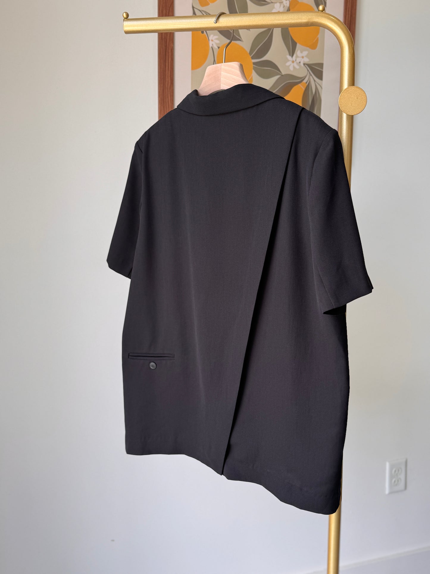 Summer Back Slit Jacket (~6/29)