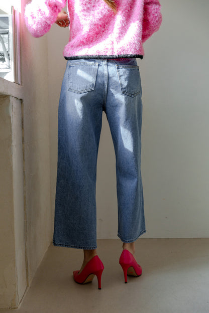 * Wide-Leg Cropped Jeans
