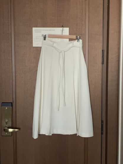 * Spring Pleated Skirt