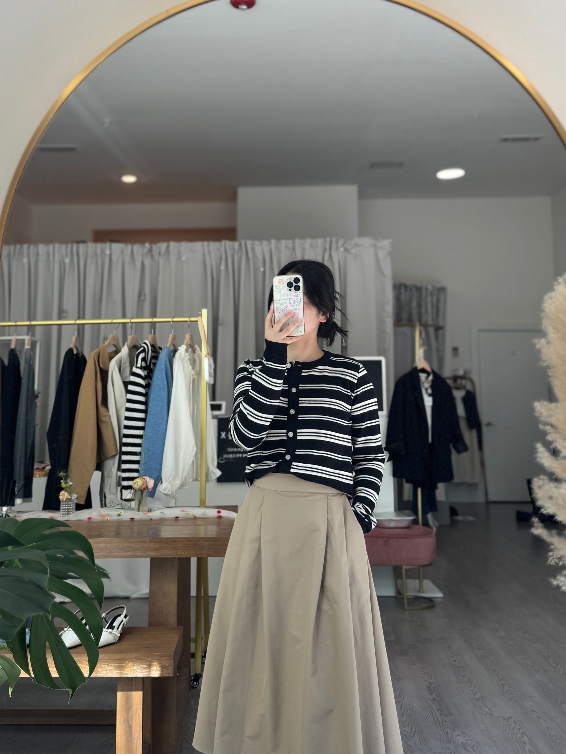 Regular Stripe Cardigan - AdoreMeU