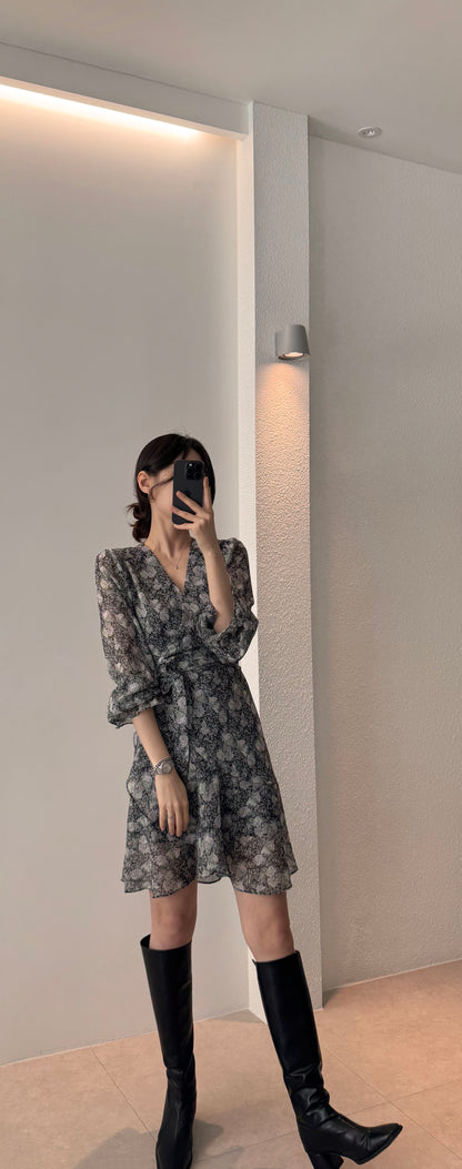 * Diagonal Ruffle Wrap Dress