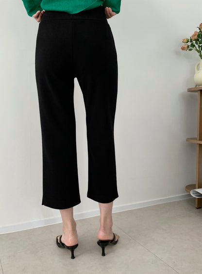 * Slim Capri Slit Pants