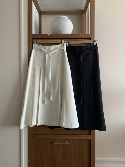 * Spring Pleated Skirt