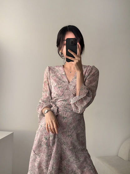 * Diagonal Ruffle Wrap Dress