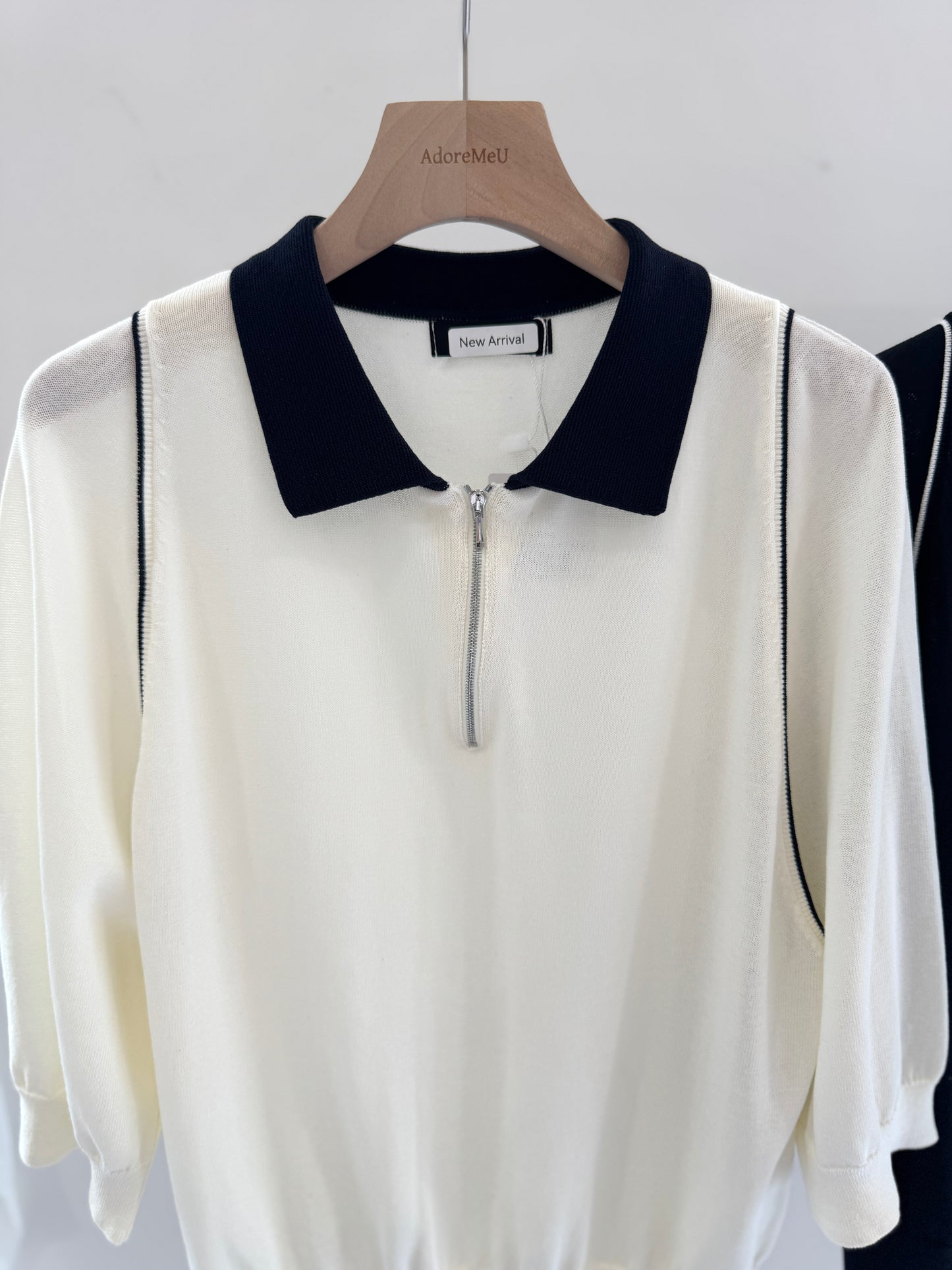 Contrast Collar Knit