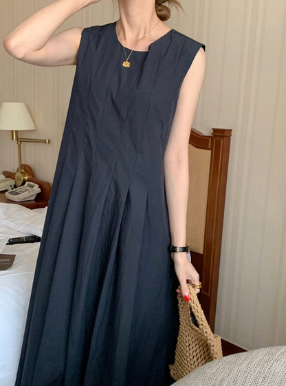 * Plain Pintuck Dress