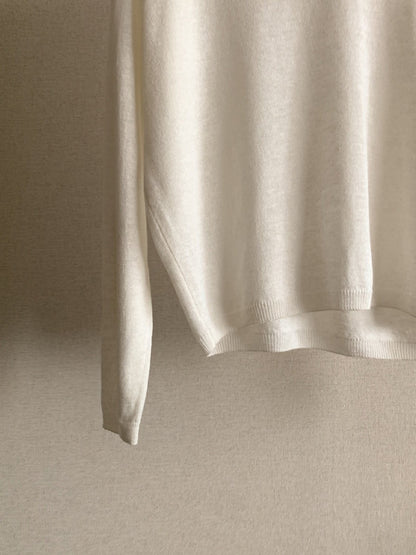 * Summer Linen V-neck Knit