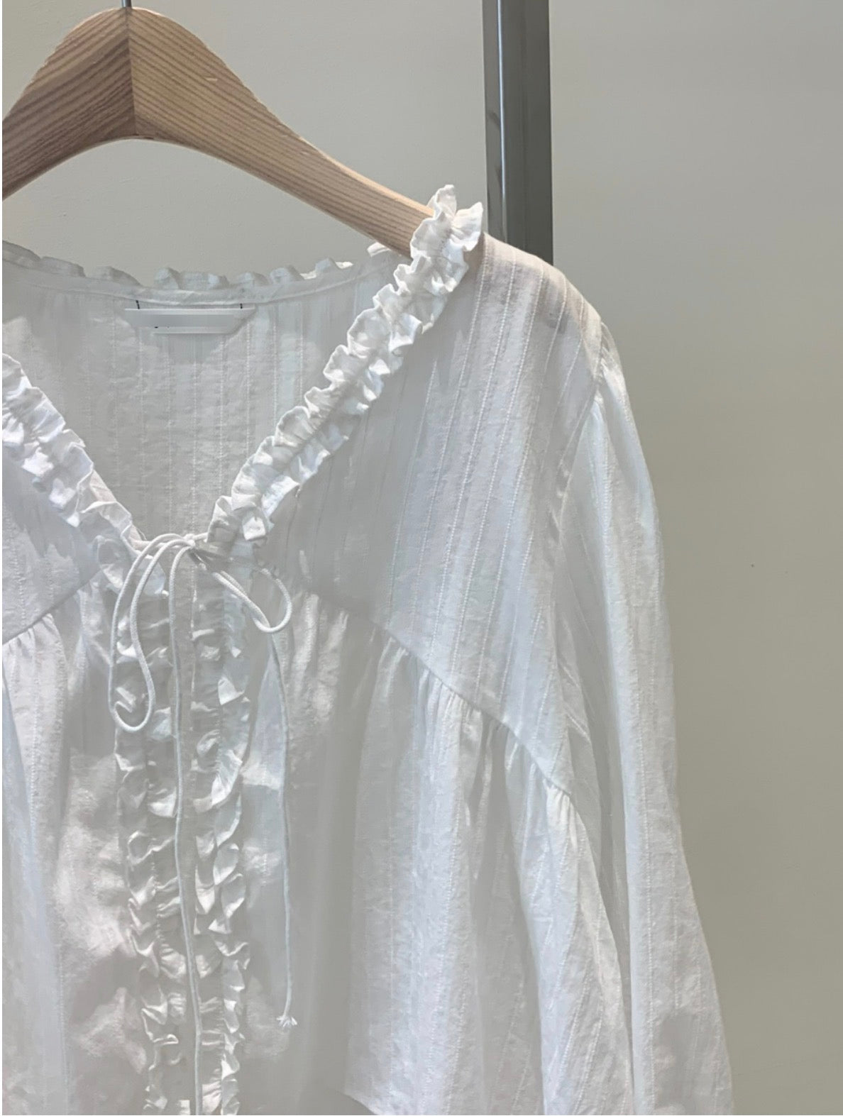 *Lovely Ruffle Cardigan Blouse