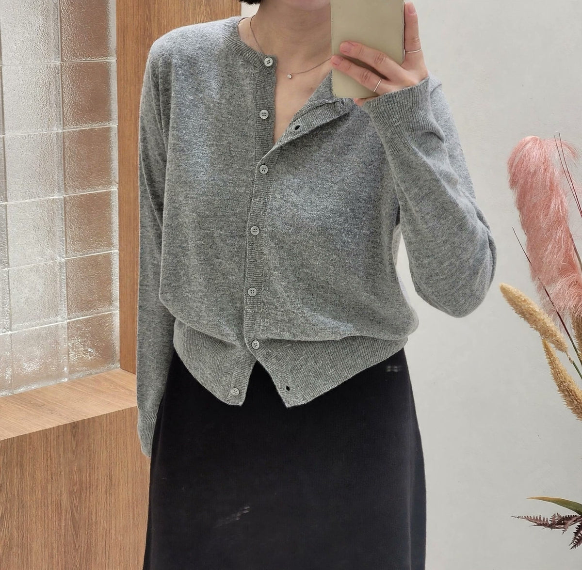 Round Neck Cardigan(~10/29)