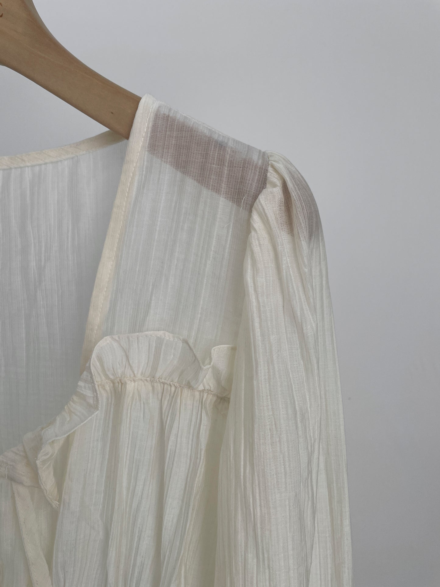 * Frill Cardigan Blouse