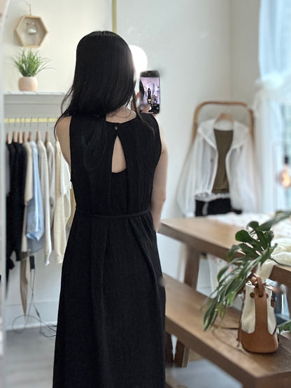 Titi Pleated Sleeveless Dress - AdoreMeU