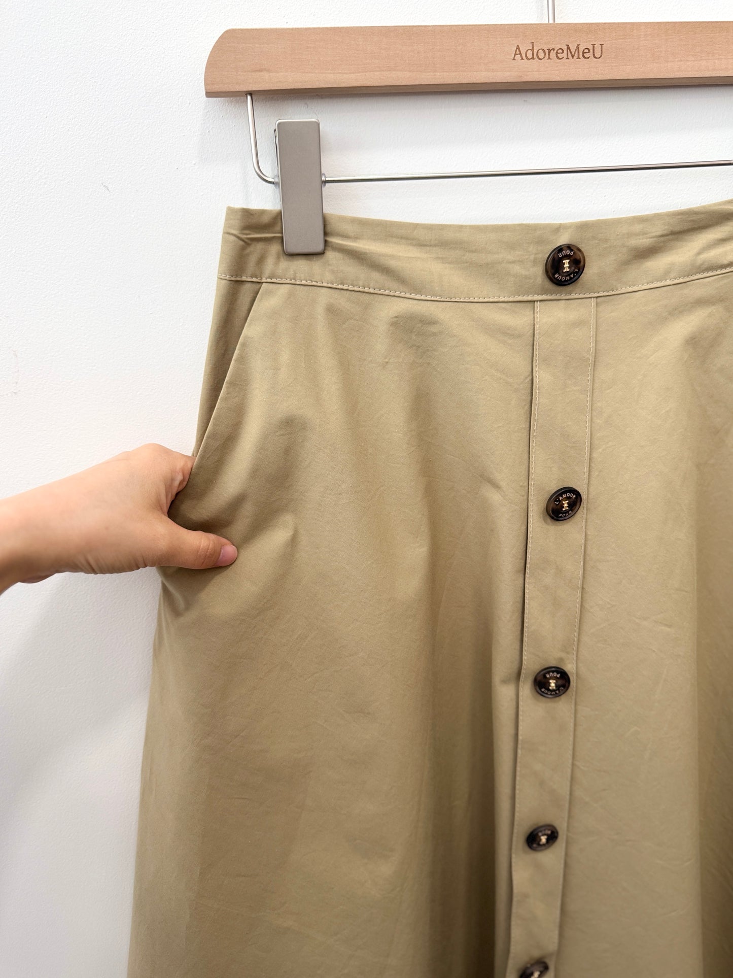 Signal Button Skirt