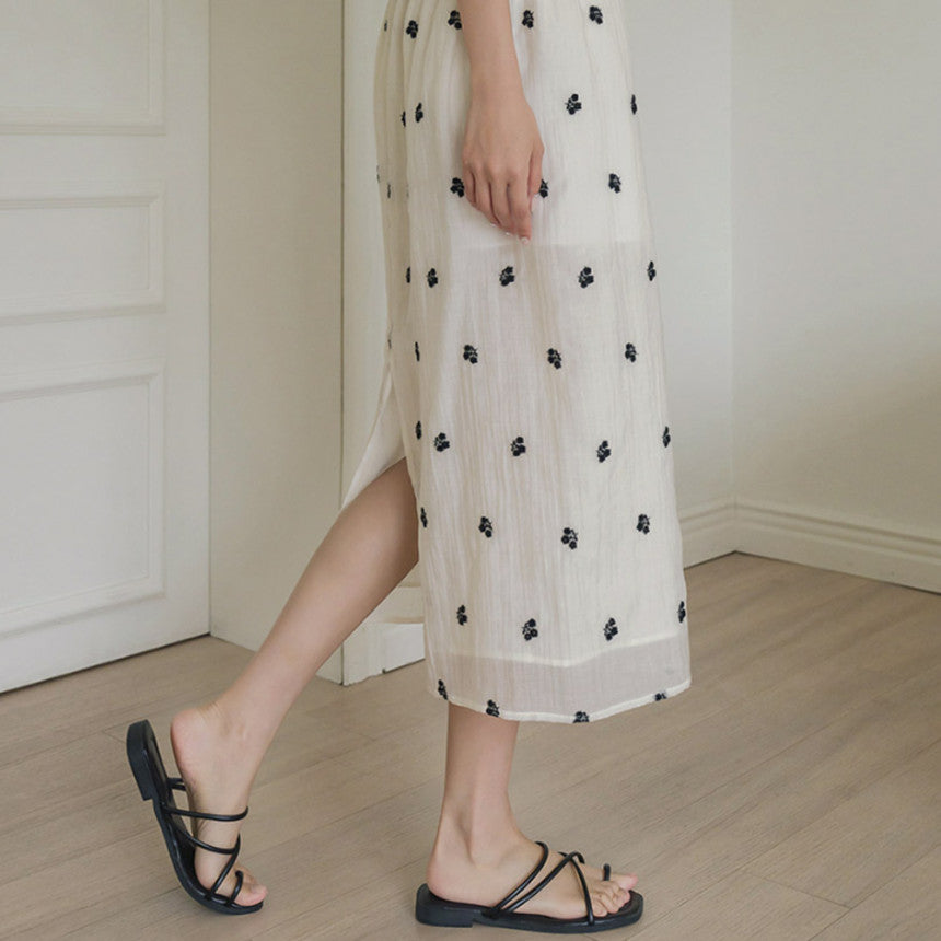 *Floral Embroidered Chiffon Skirt