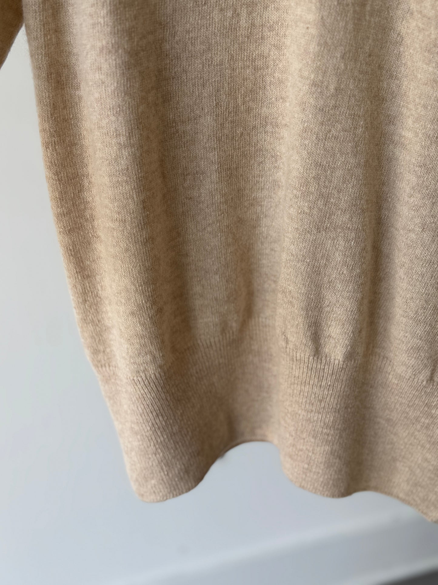 V neck loose fit knit - AdoreMeU