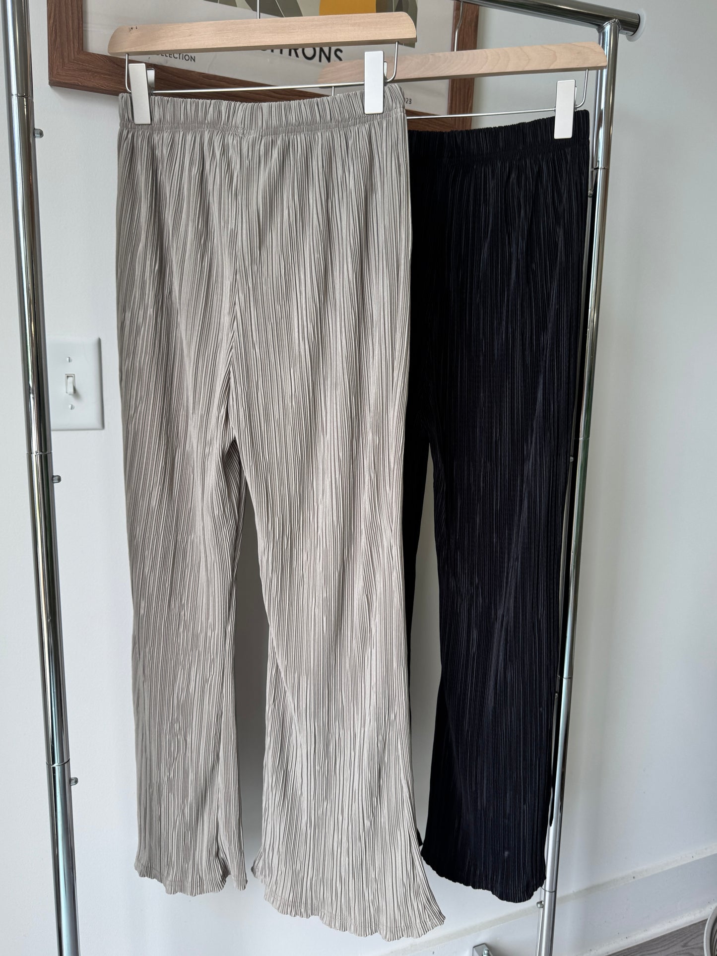 Comfy Pleats Pants(~7/18)