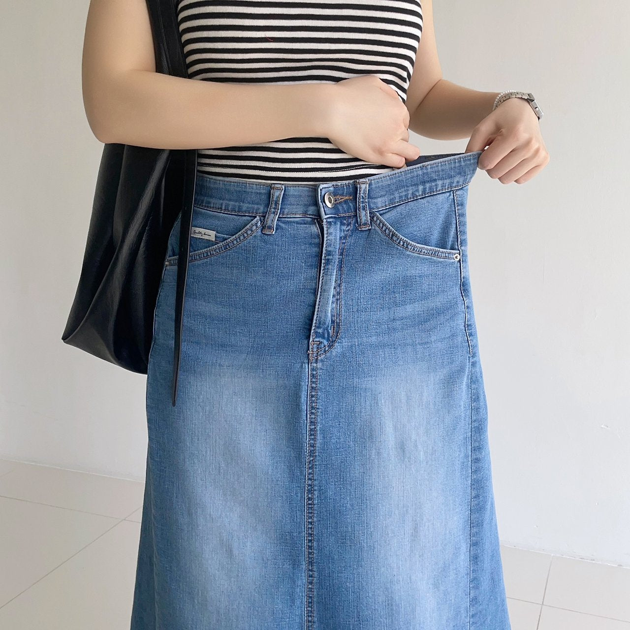 * A-Line Front Pocket Skirt