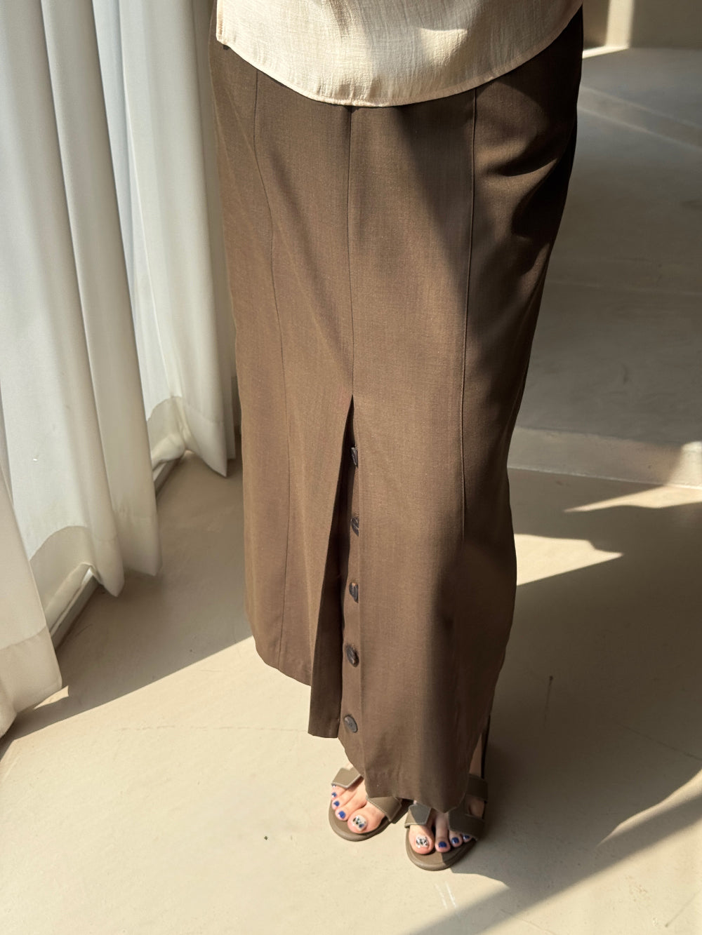 Mood Button Linen Skirt (~7/16)