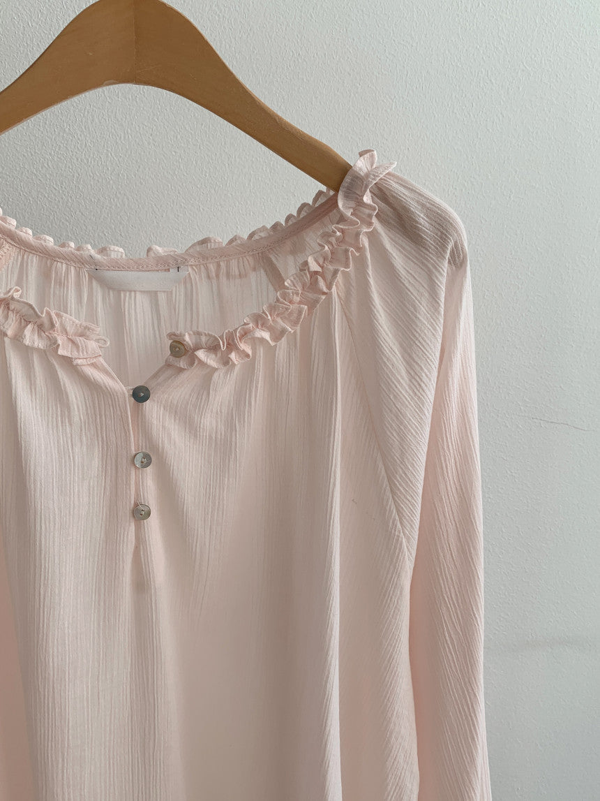 *Meu Frill Blouse