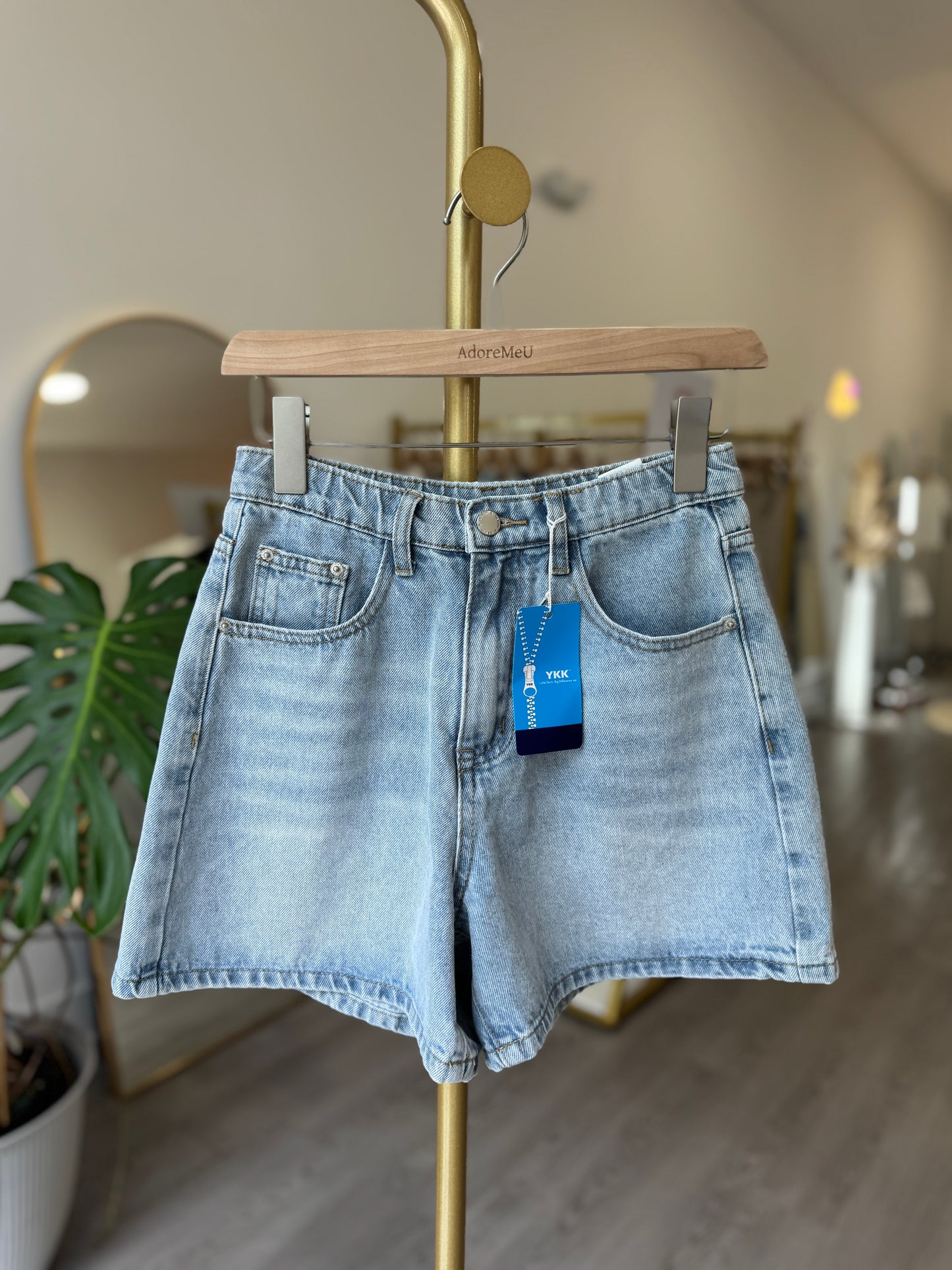 Light Denim Shorts(~7/13)