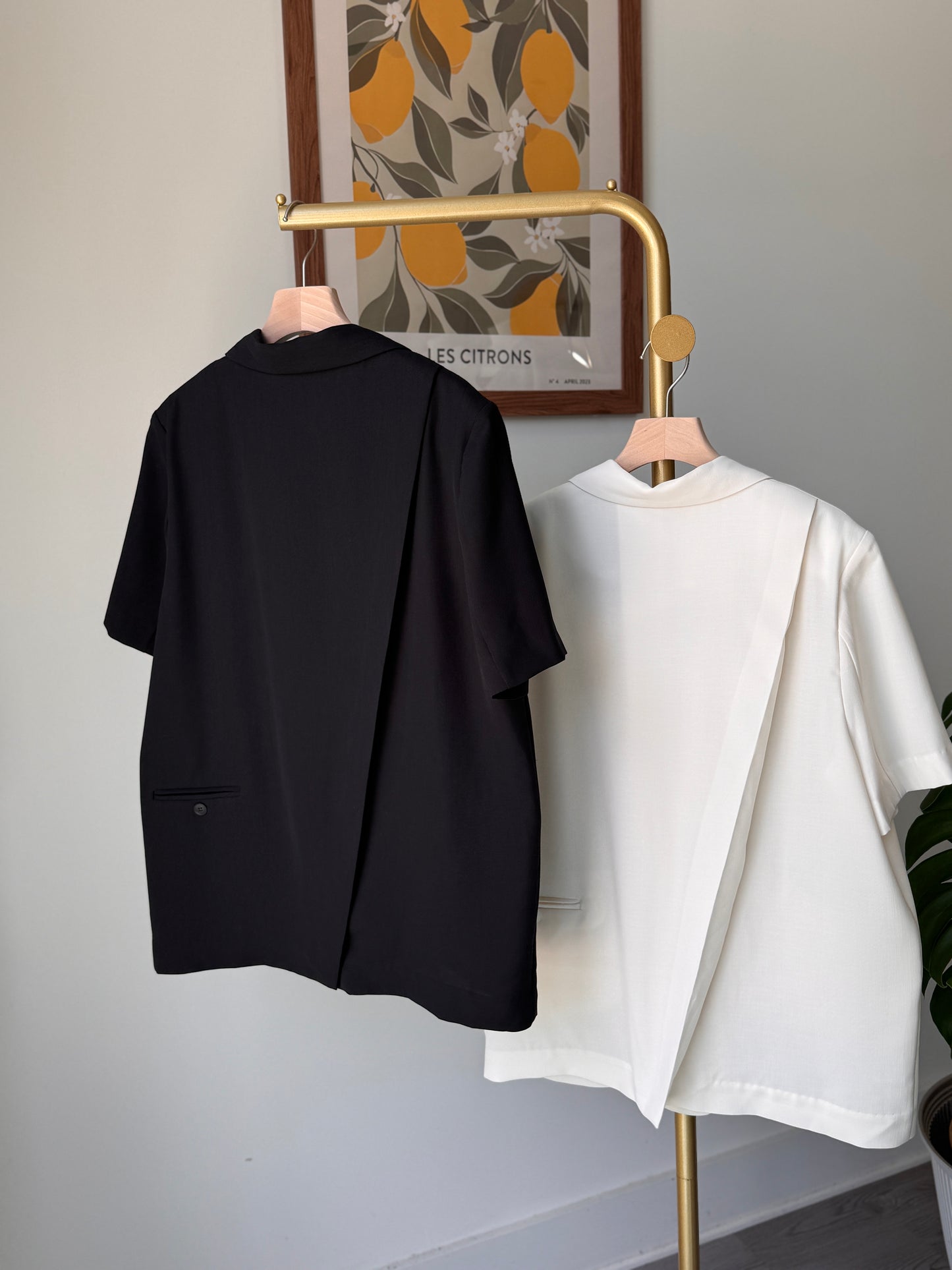 Summer Back Slit Jacket (~6/29)
