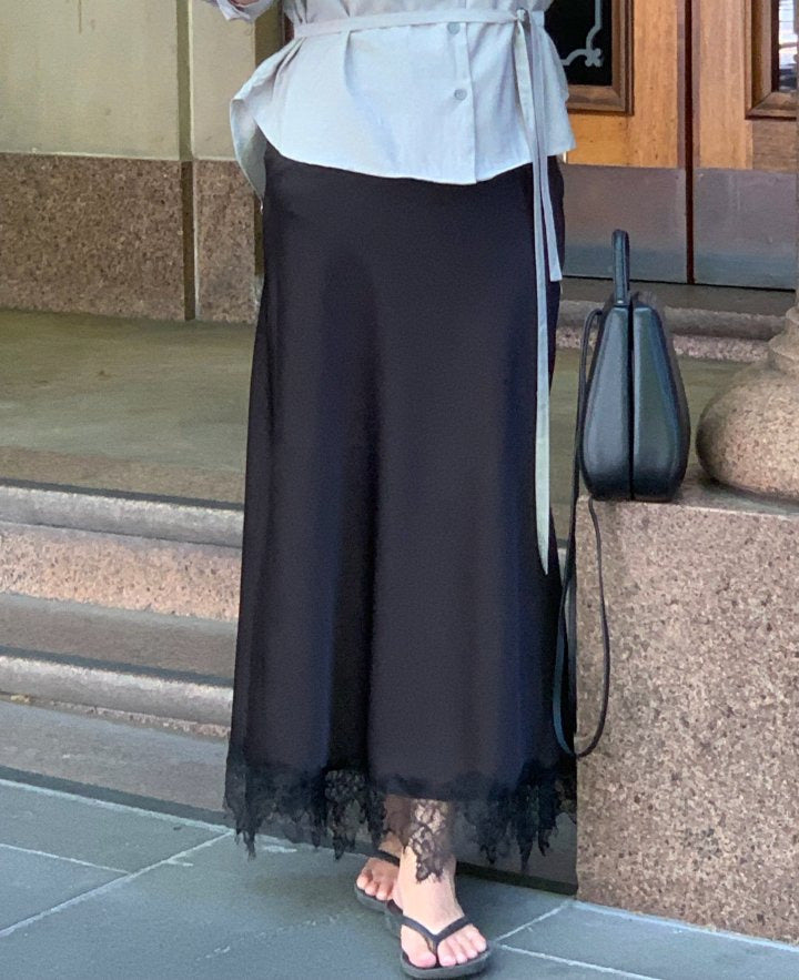 * Lace Silk Skirt