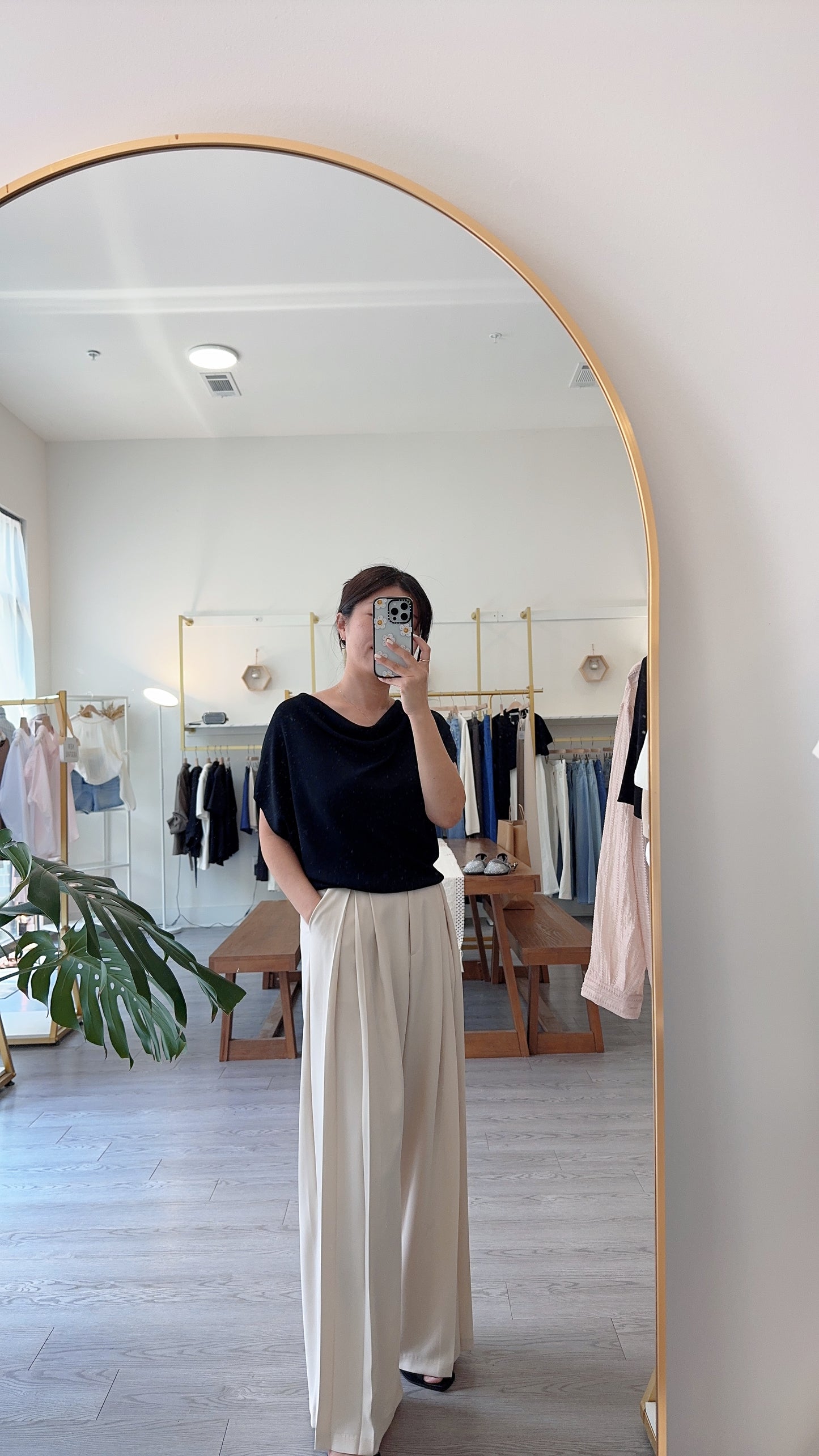 Draped Short Sleeve Knit Top (~8/5)