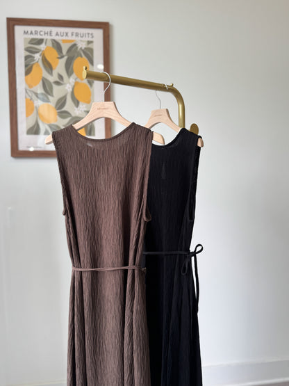 Titi Pleated Sleeveless Dress - AdoreMeU