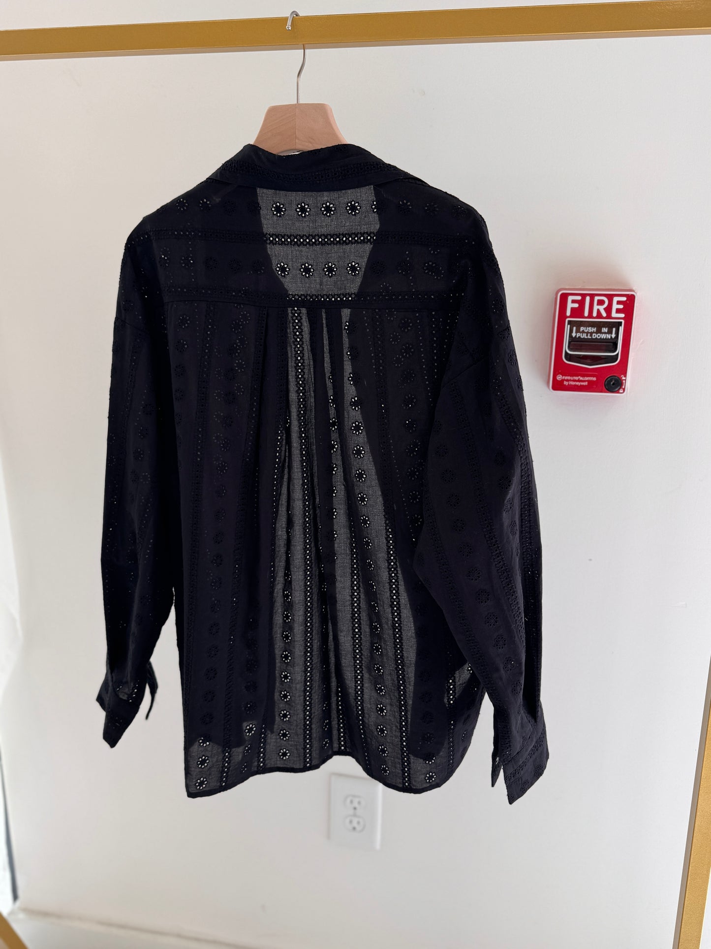 Lace Overfit Shirt(~3/29)