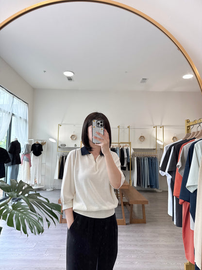 Contrast Collar Knit