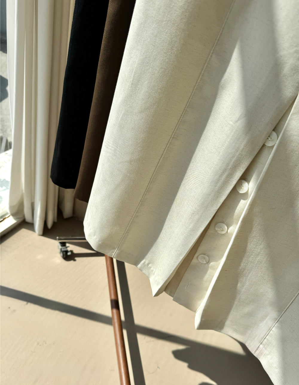Mood Button Linen Skirt (~7/16)