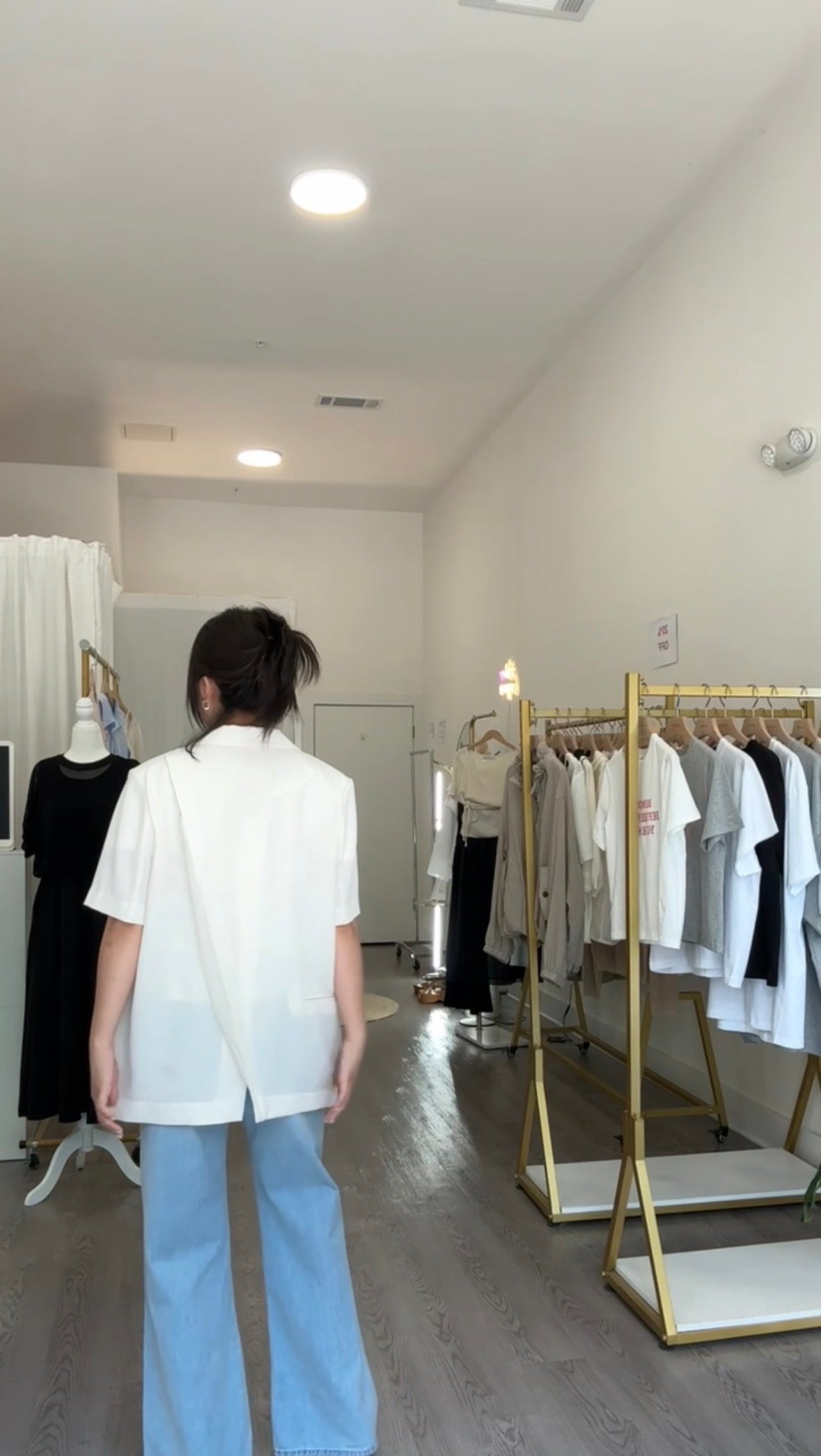 Summer Back Slit Jacket (~6/29)