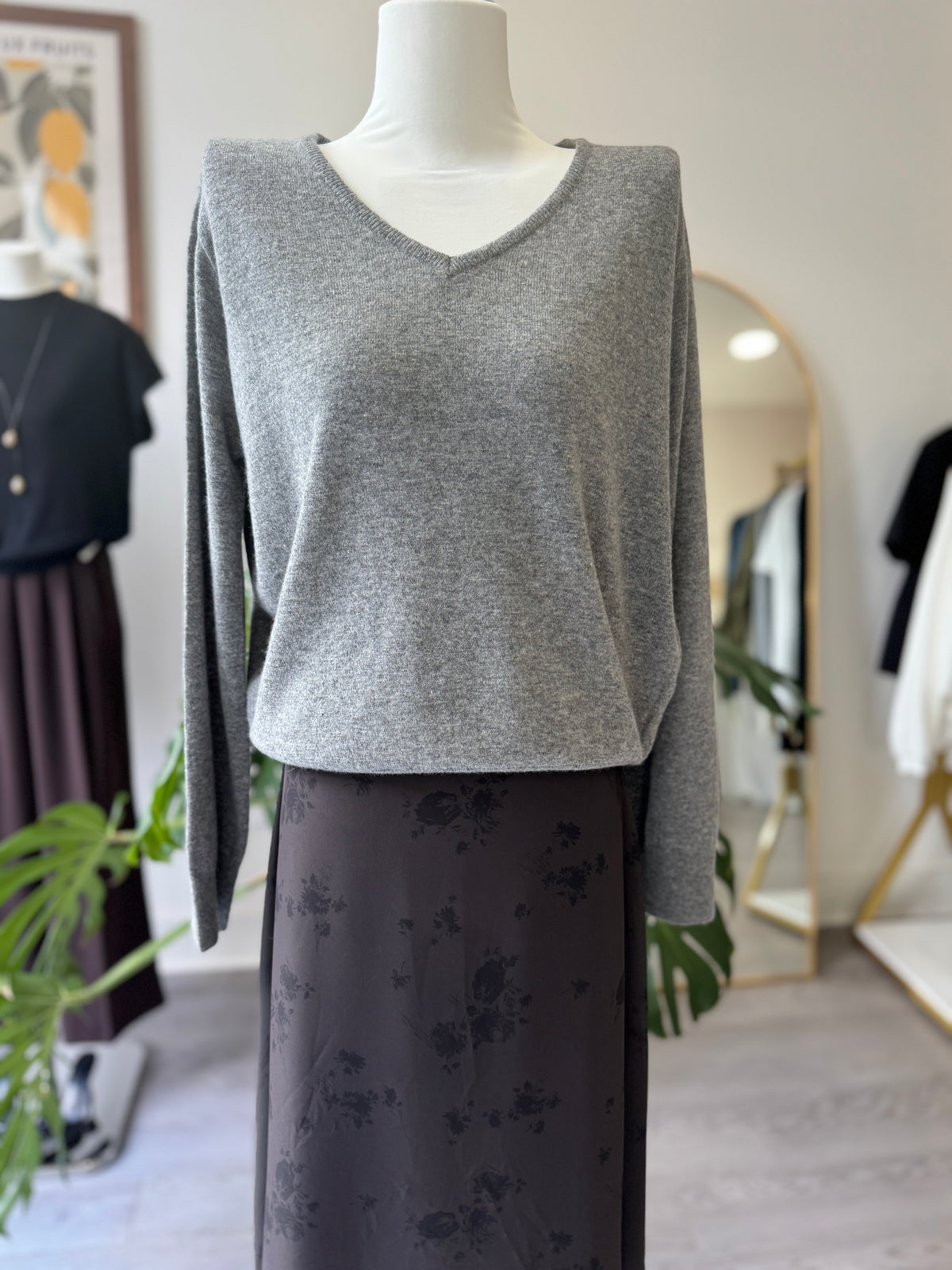 Soft V Cash Knit