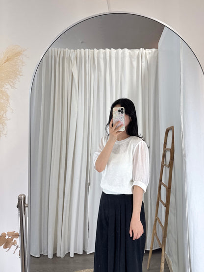 Soft Sleeve Knit Blouse