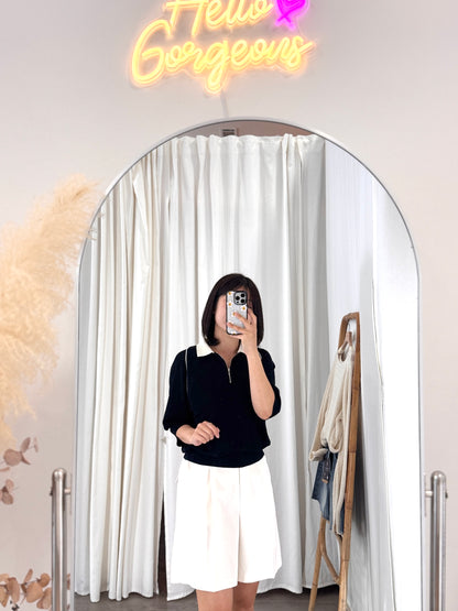 Contrast Collar Knit