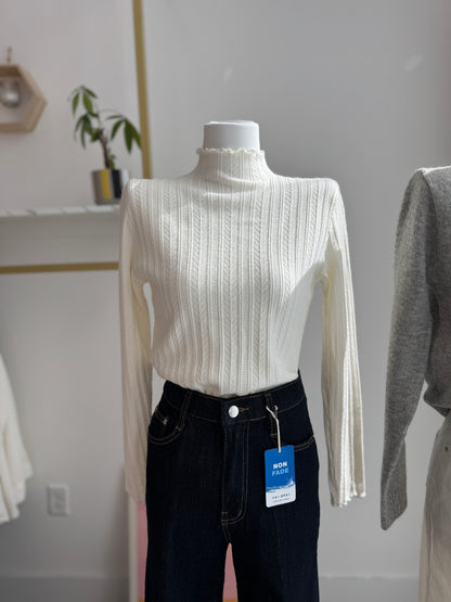 Leaf Mockneck Tshirt - AdoreMeU