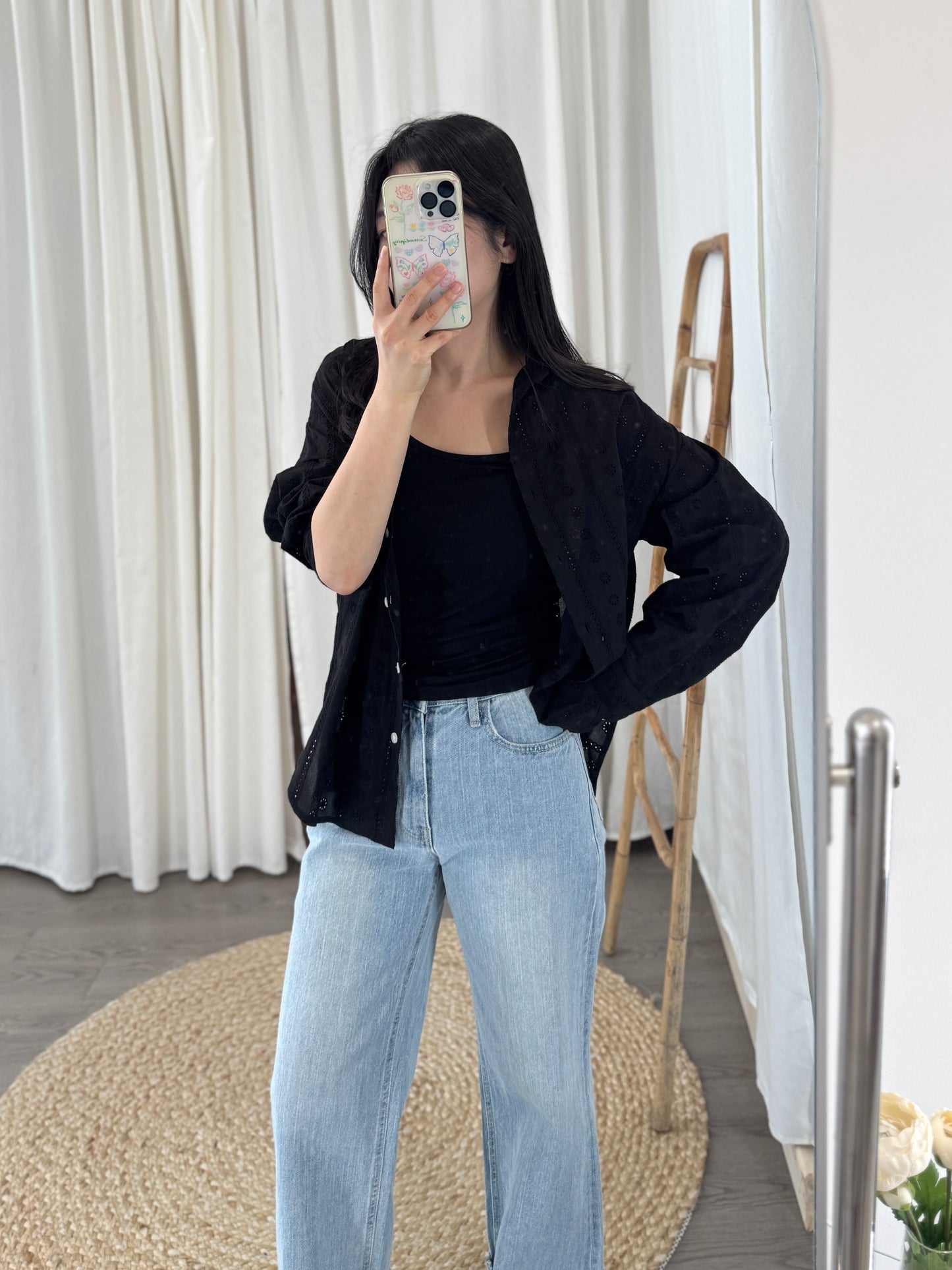 Lace Overfit Shirt(~3/29)